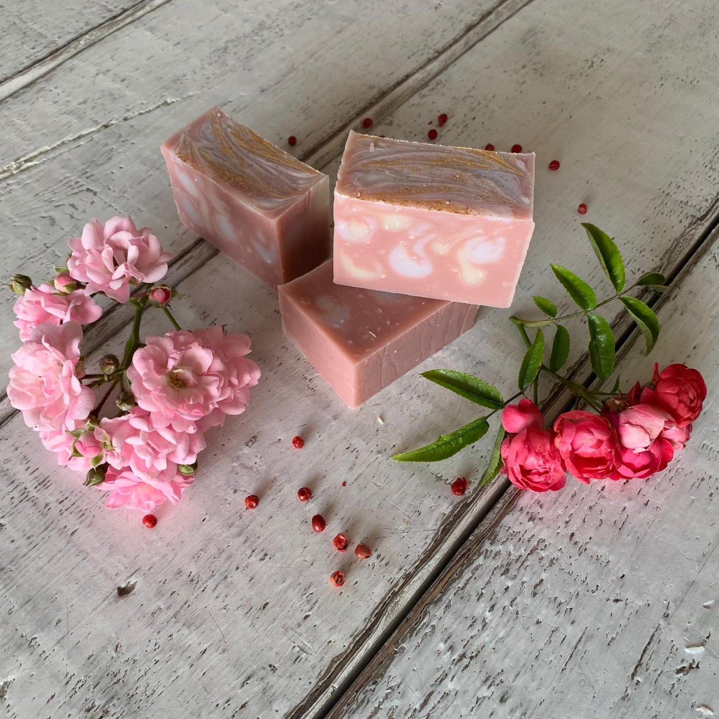 Jabón Artesano Flores y Pimienta Rosa